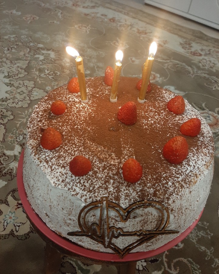 کیک تولد که برای تولد مامانم پختم