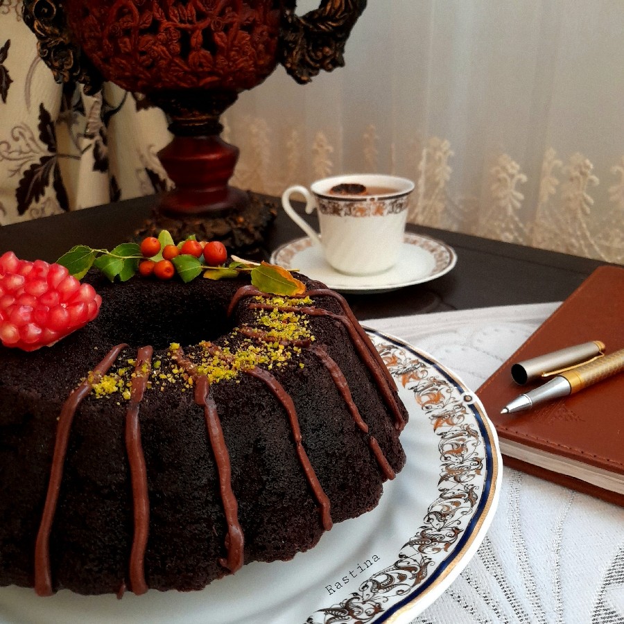 عکس کیک شکلاتی بدون روغن و شیر