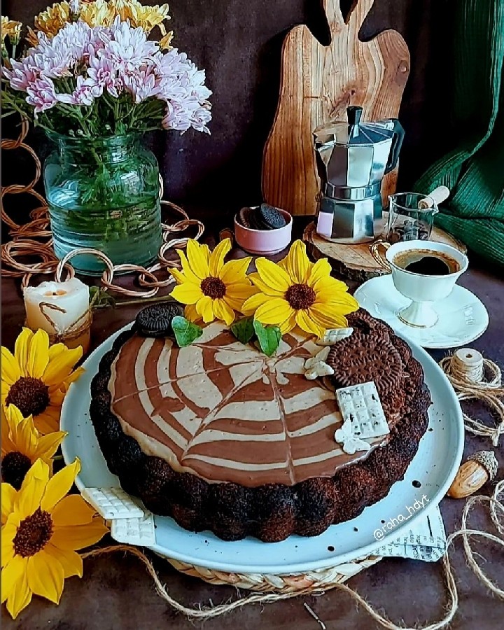 عکس کیک کرمدار شکلاتی