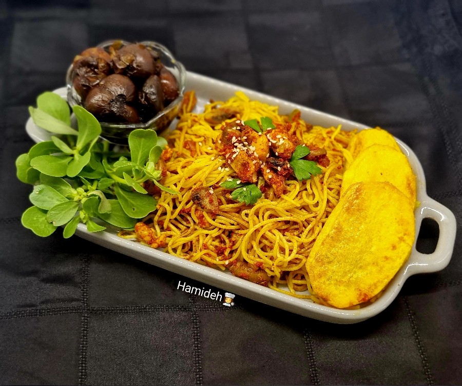 عکس ماکارونی با سینه مرغ❤️