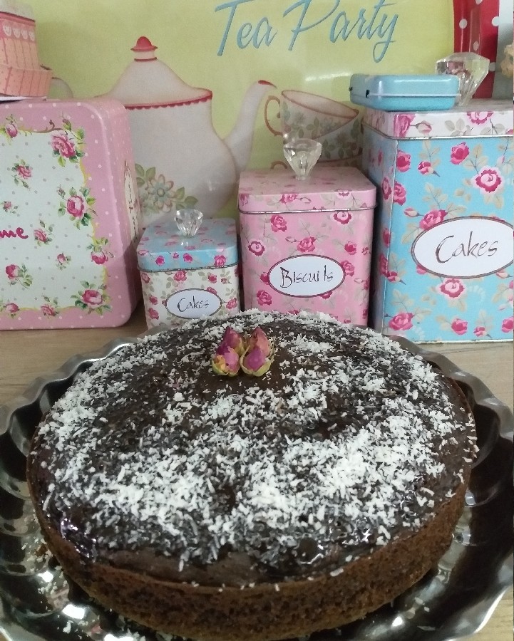 کیک شکلاتی با دستور پخت دختره خوش قلب پاپیون خانم عامره صبوری