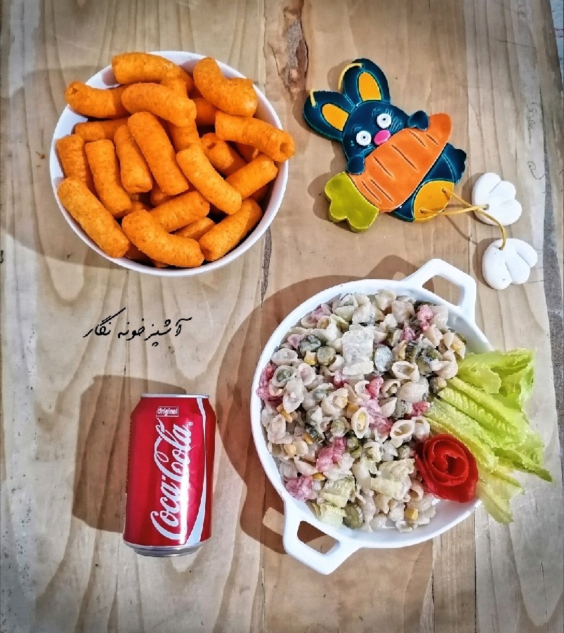 سالاد ماکارونی با کاهو