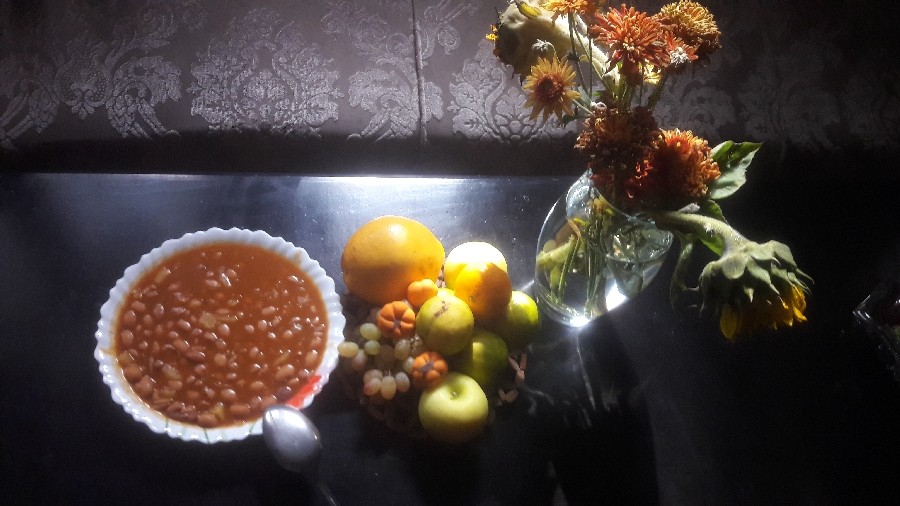 عکس خانمها سلام حال دلتان خوب انااشاللله خوراک لوبیا با میوه پاییزی چالش فرزانه جان 