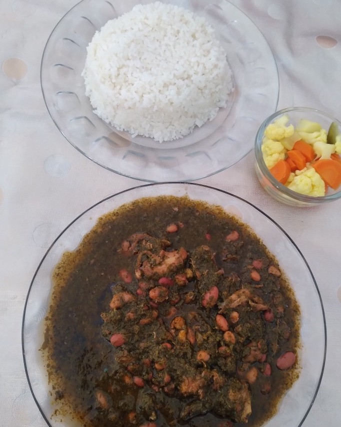 عکس قرمه سبزی خودم پز
