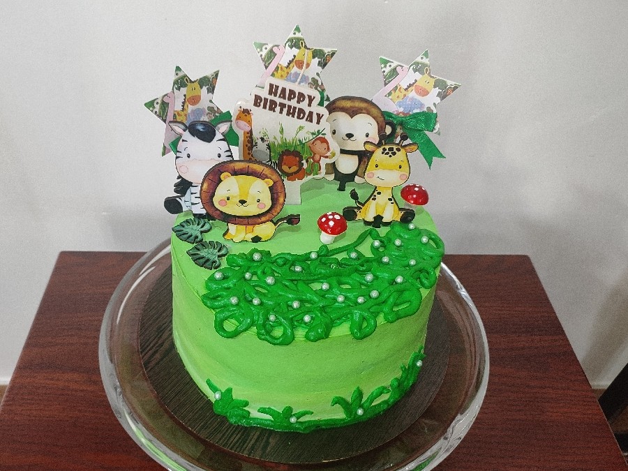 عکس کیک خامه ای تم‌ حیوانات جنگل تولد سه سالگی مهیار جونم