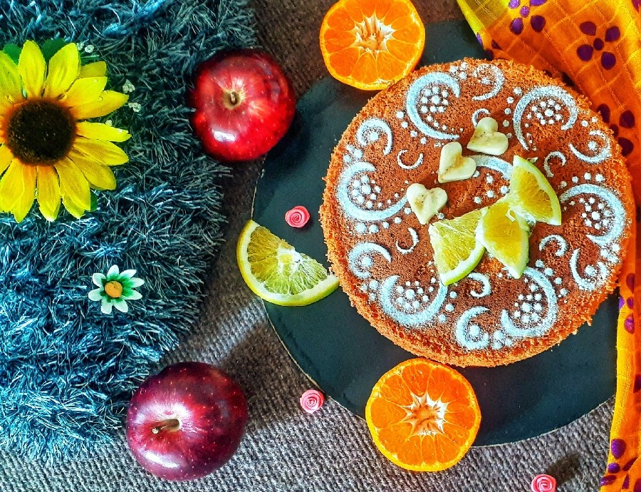 کیک اسفنجی موز وپرتقال