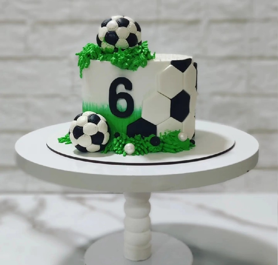 کیک فوتبالی قشنگم?