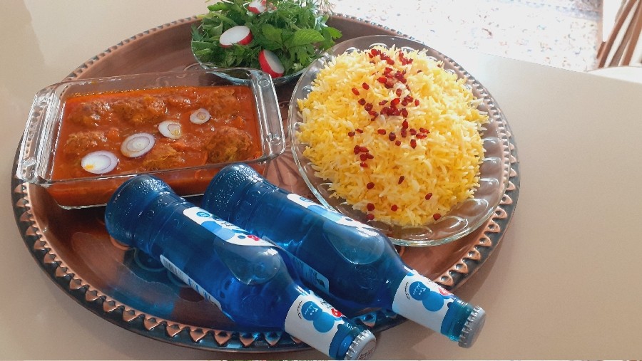 عکس زرشک پلو با گوشت قلقلی