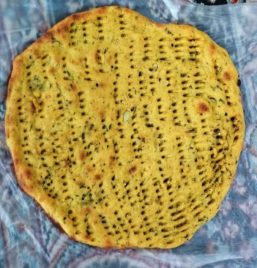 عکس تافتون خونگی با طعم سیب زمینی و سبزیجات