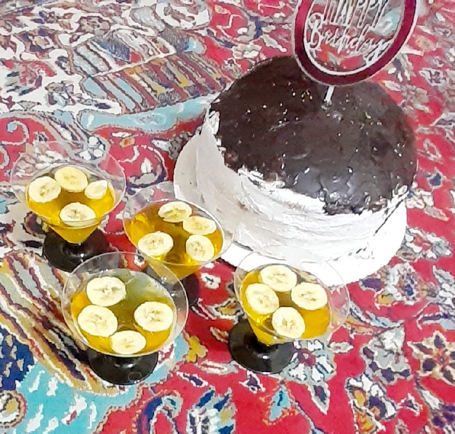 عکس کیک تولد با ژله موز