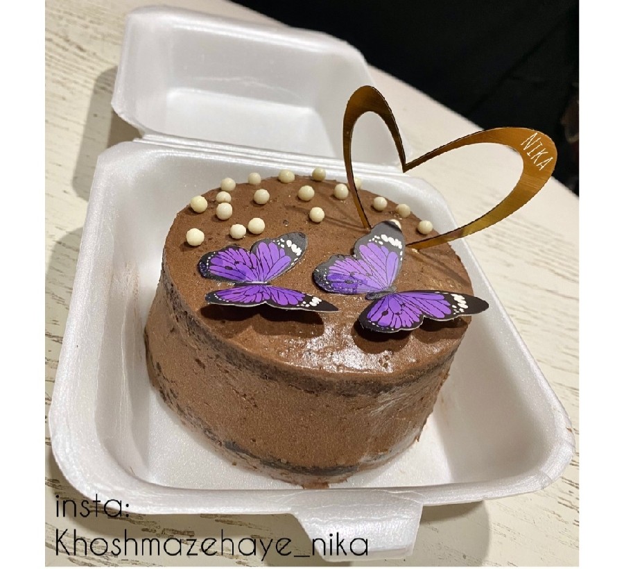 عکس #کیک _شکلاتی_ با_کرم_مخصوص