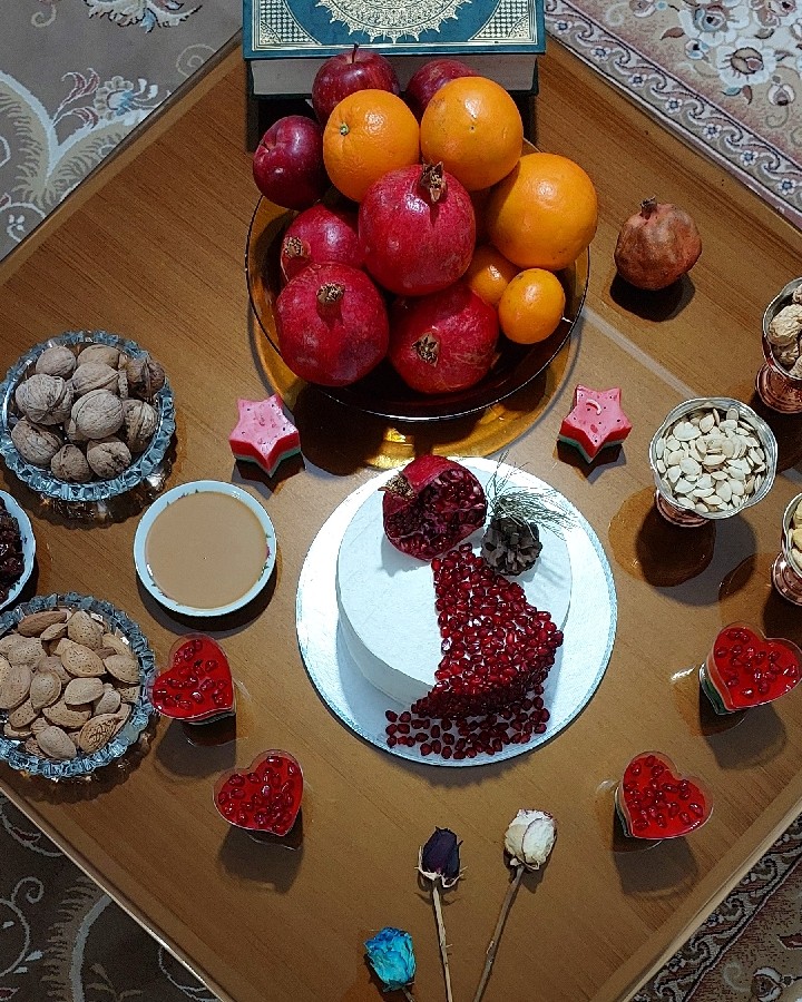 عکس میز یلدای ۱۴۰۲