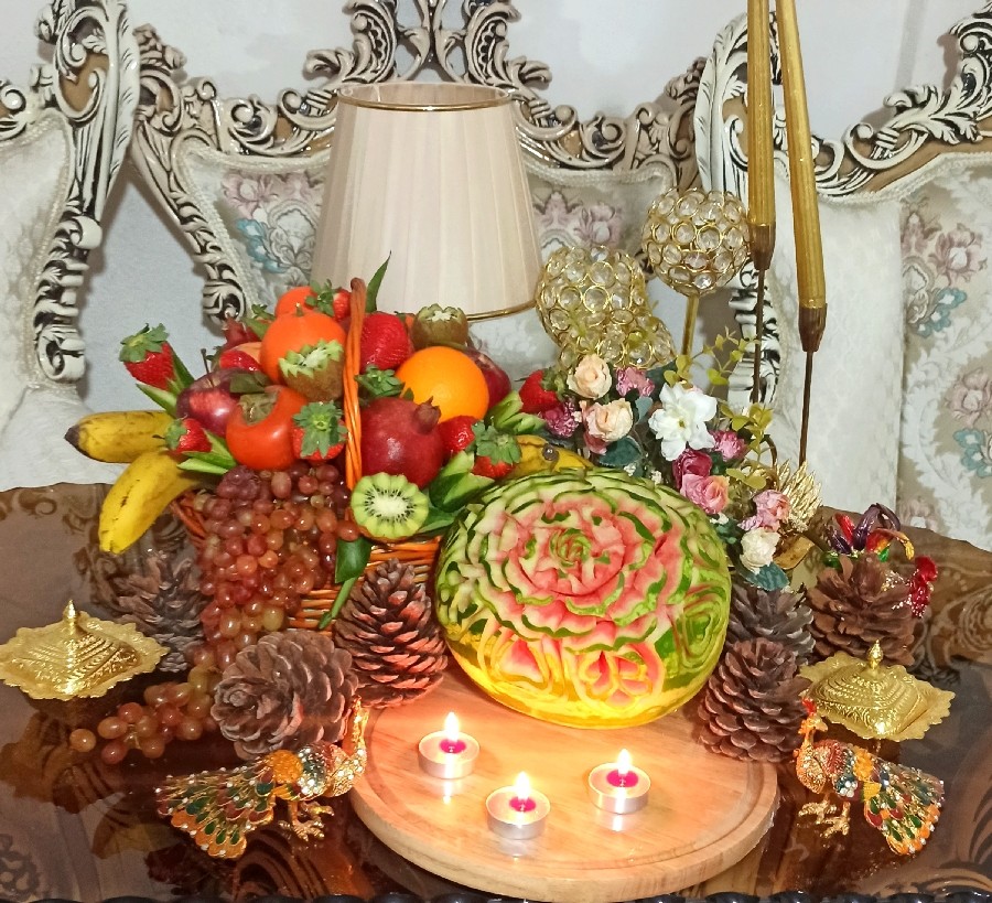 دیزاین سبد میوه و حکاکی هندوانه شب یلدا
