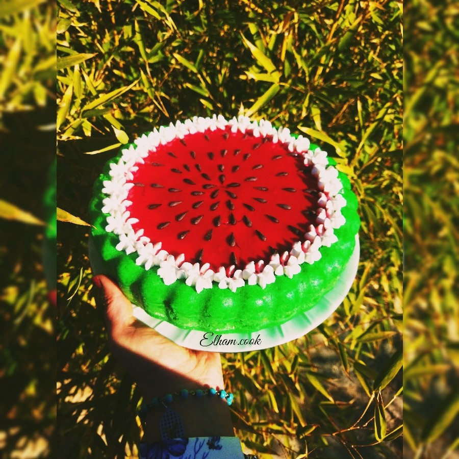 عکس کیک هندوانه ای یلدایی 