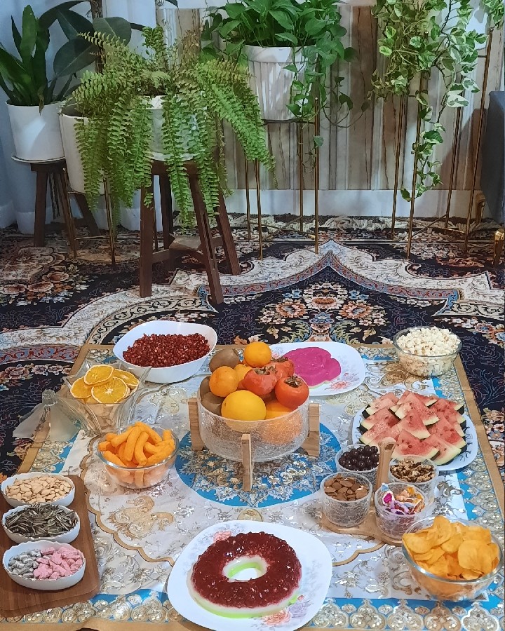 عکس سفره ساده یلدای