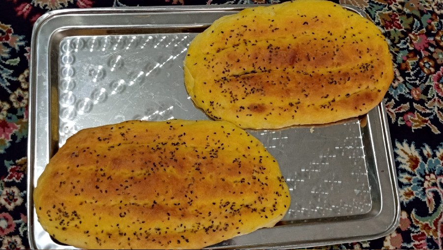 عکس سلام دوستان گلم بفرمایید نون داغ تازه