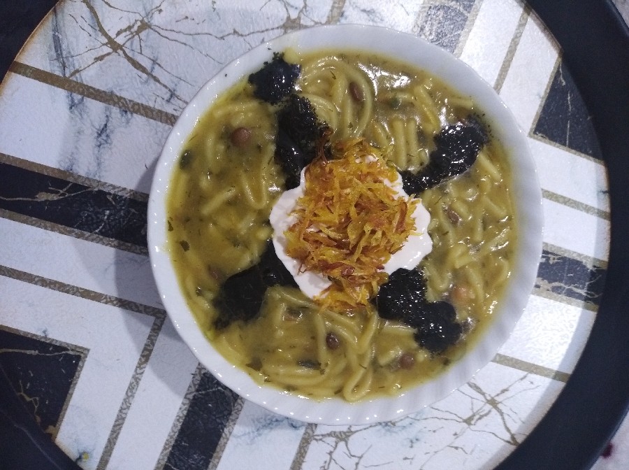 عکس آش رشته دست پخت عمه جونم