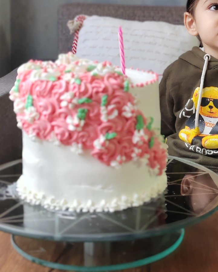 کیک اسفنجی روز زن