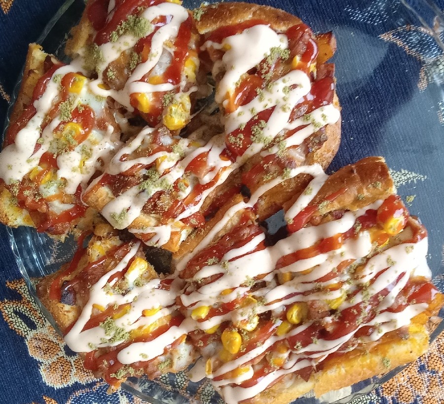 پیتزا مخلوط با کمترین مواد