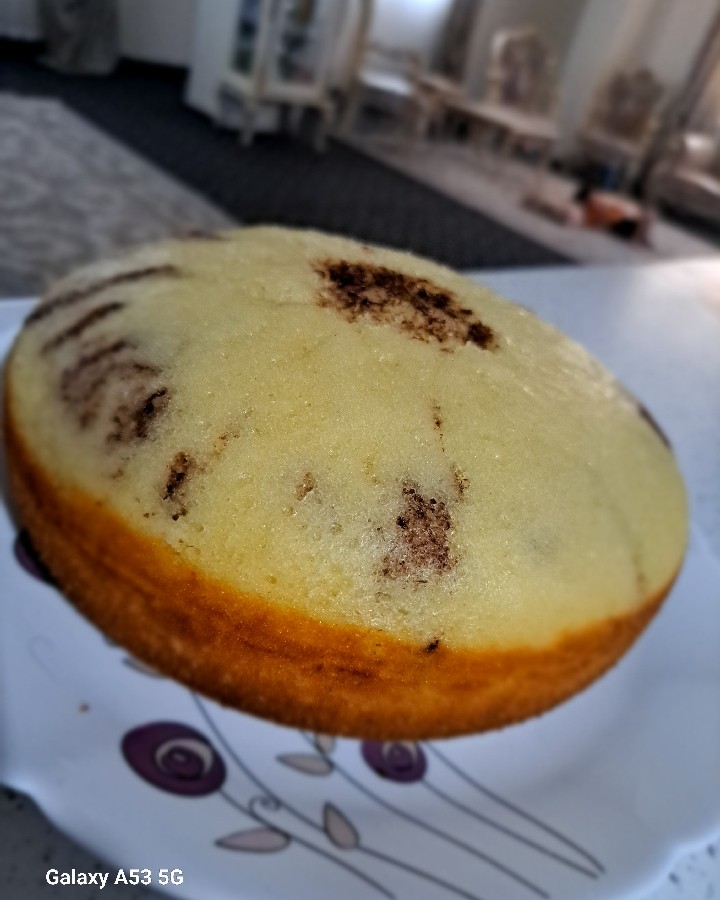 کیک وانیلی اسفنجی 