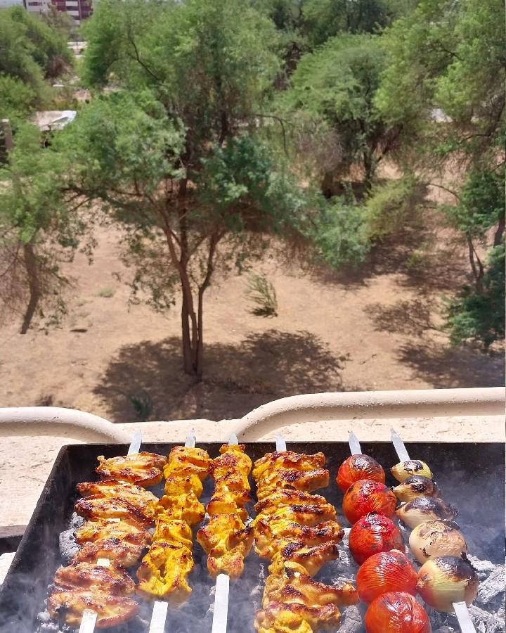 جوجه کباب زعفرانی