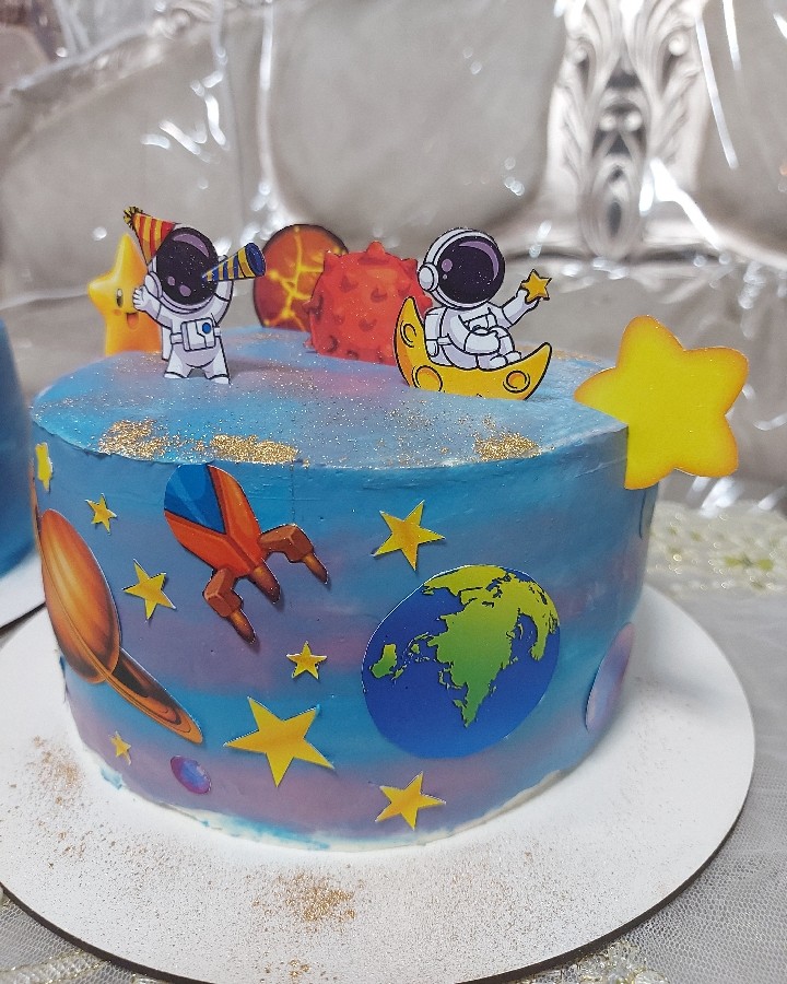 عکس کیک تولد فضانورد