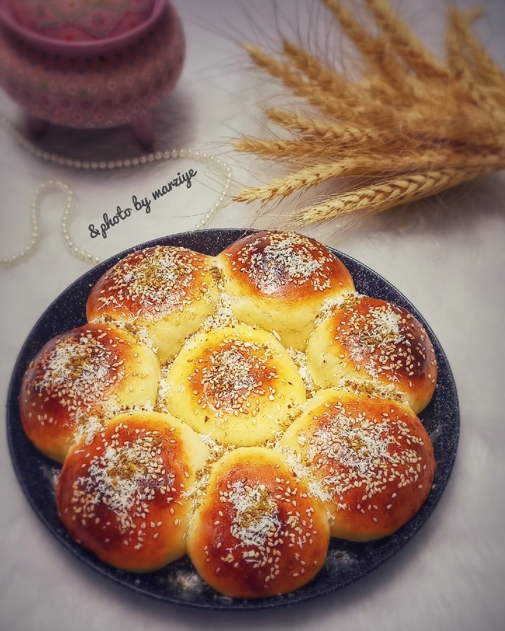 عکس نان صبحانه مغز دار