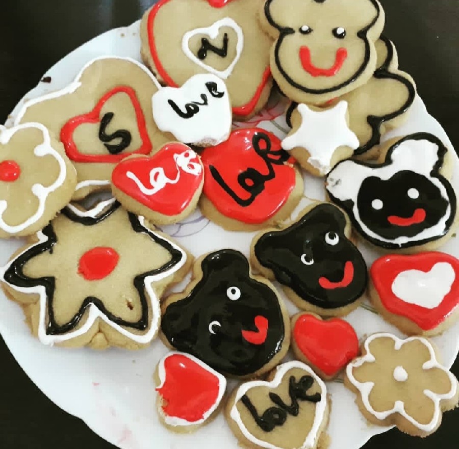 عکس شیرینی با خمیر پایه