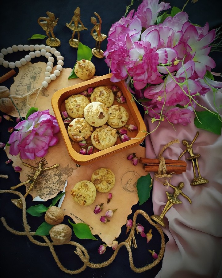 عکس کلوچه گردویی