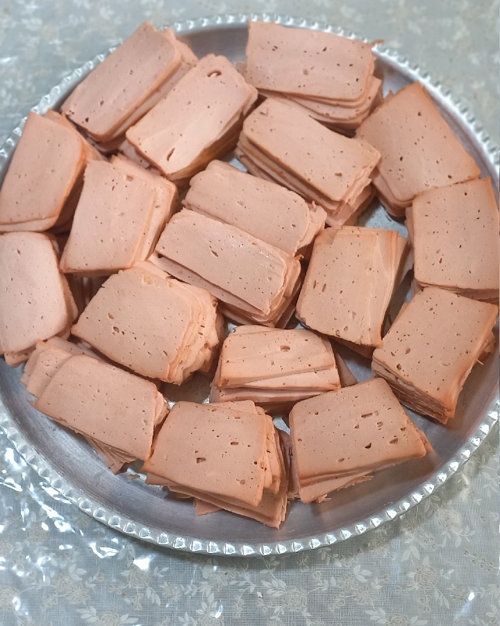 عکس کالباس تنوری مارتادلا