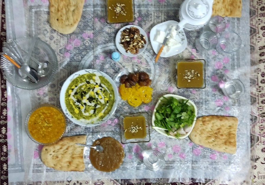 عکس اولین افطار ۱۴۰۲