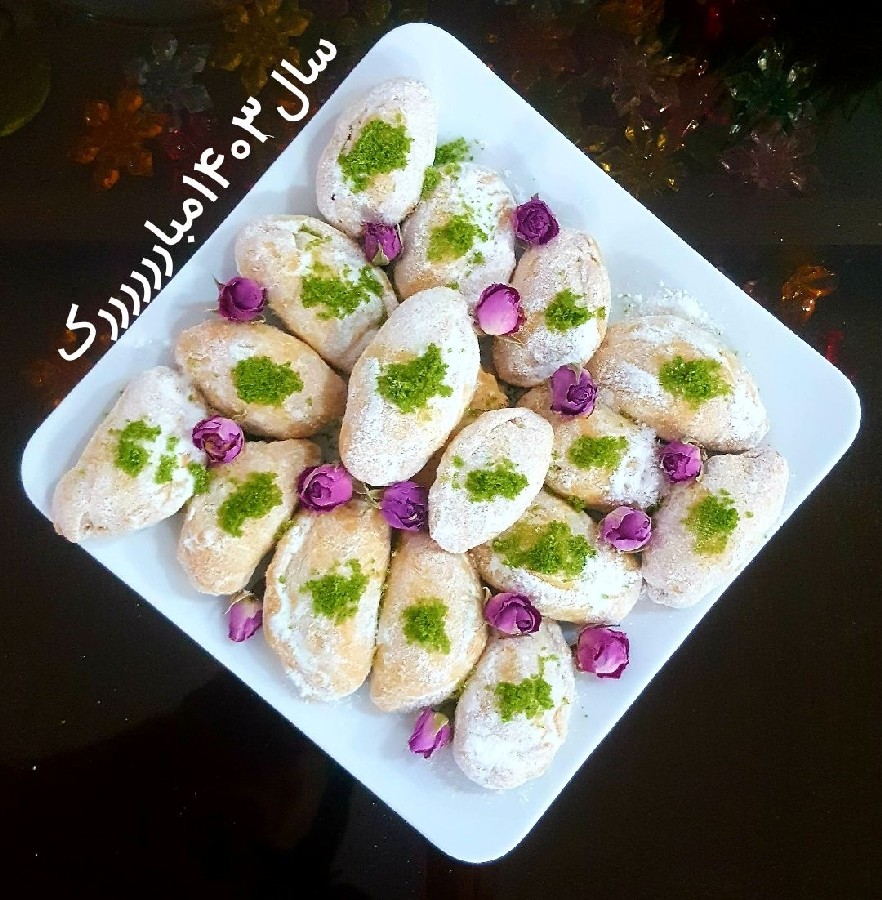 عکس شیرینی قطاب سال نو مبارک باتشکر ازسمیه جون