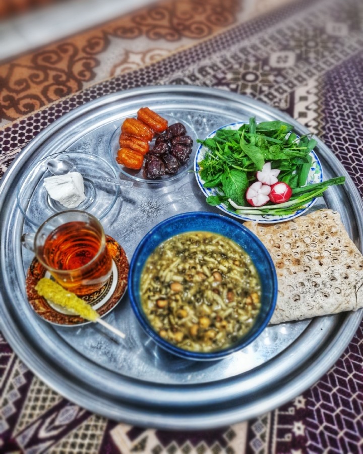 عکس هشتمین روز از سفره افطار
رمضان?