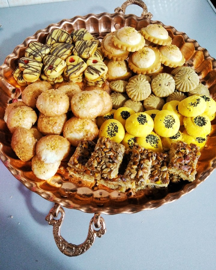 عکس شیرینی های نوروزی
از آیتم های کلاس شیرینی سنتی و رژیمی استاد سراجی 