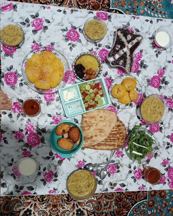 عکس یه سفره افطارساده