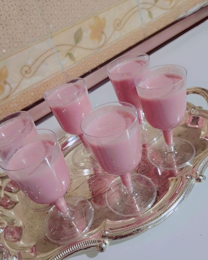 عکس اسموتی توت فرنگی ??