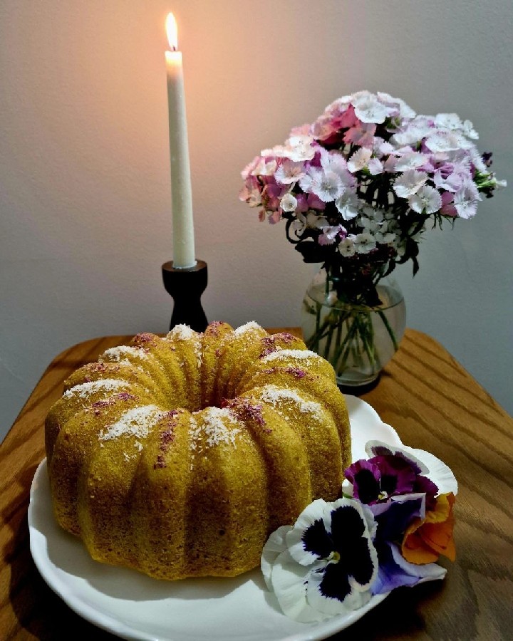 کیک هل و گلاب زعفرانی
