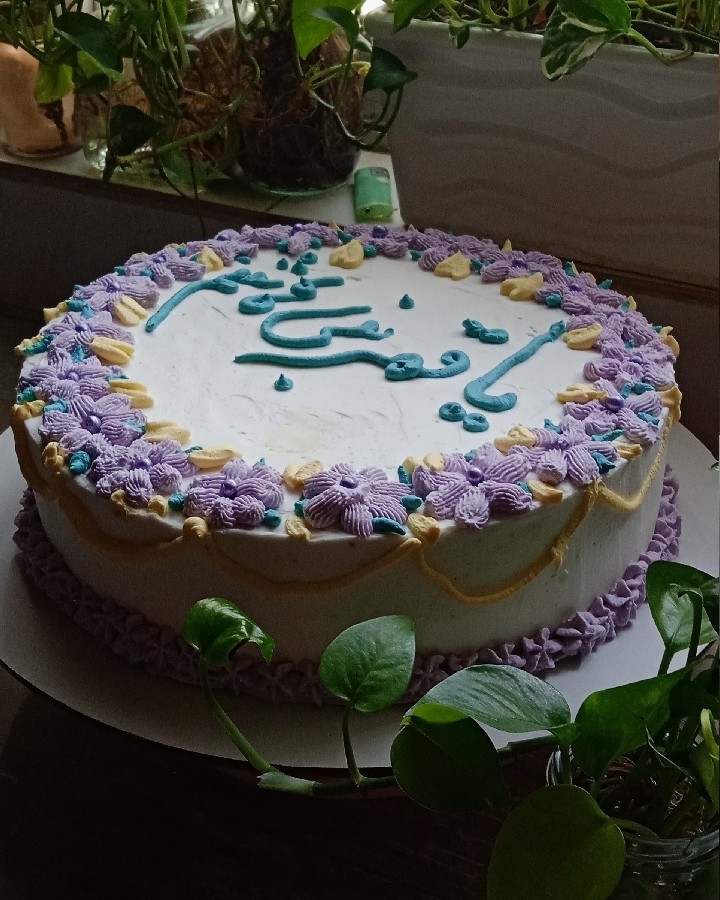 عکس کیک تولد حضرت عباس با تأخیر