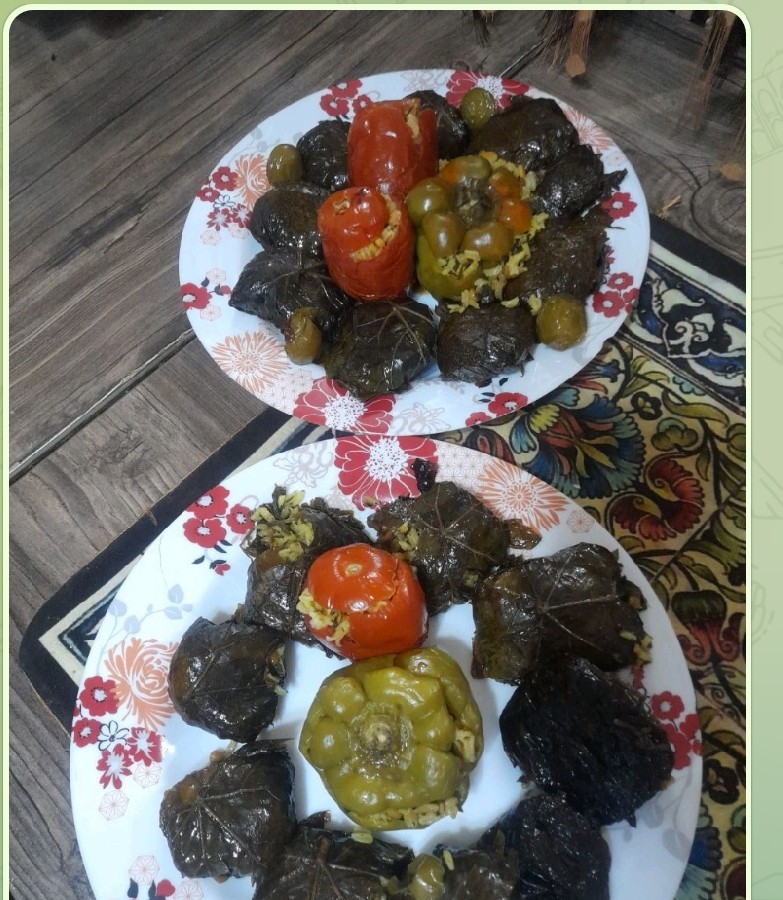 دلمه با گوجه سبز