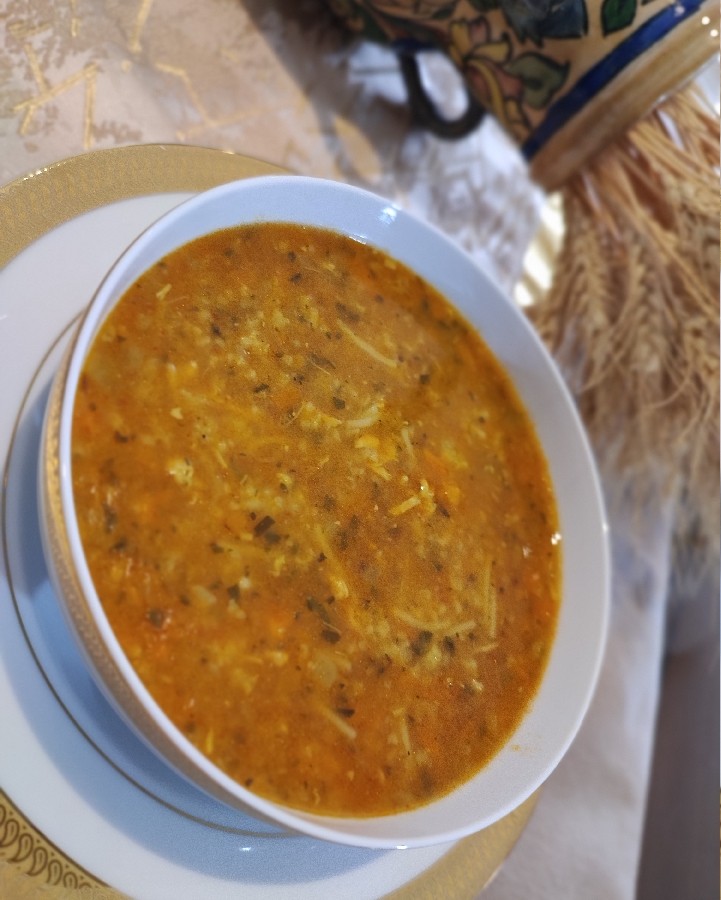 عکس سوپ مرغ و ترخینه?