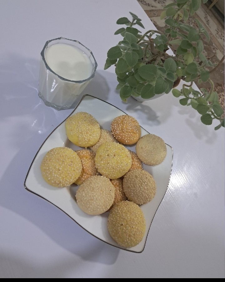 عکس کلوچه کنجدی