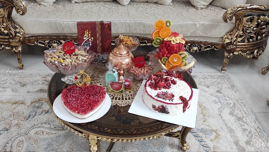 عکس میز یلدایی