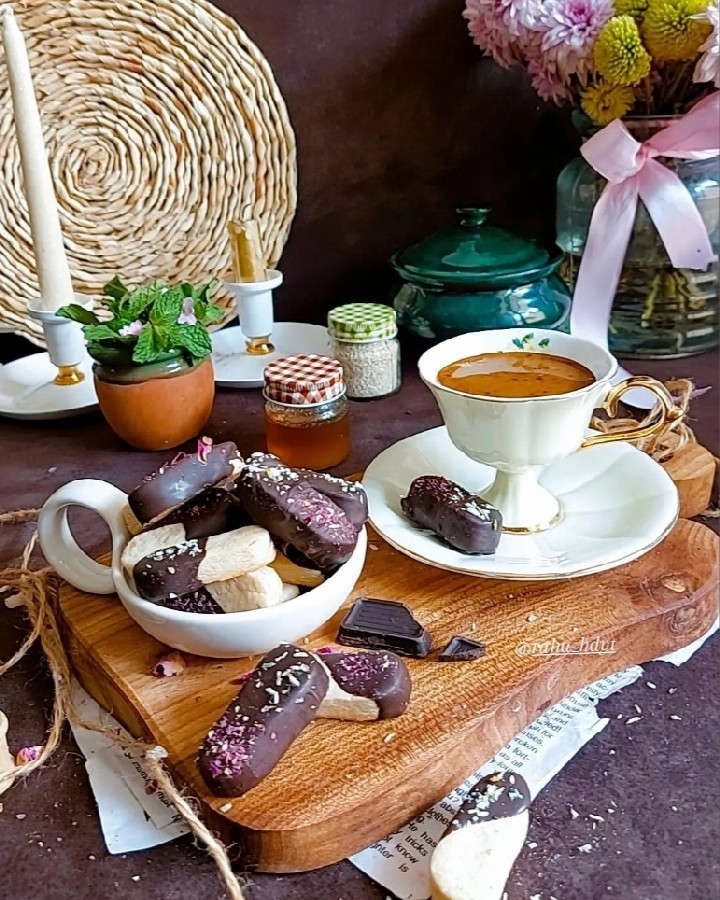 عکس بیسکو فینگر شکلاتی