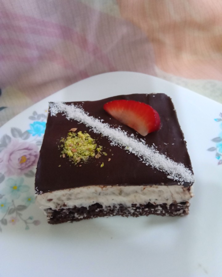 عکس "کیک شکلاتی گریان" فاطمه پز
