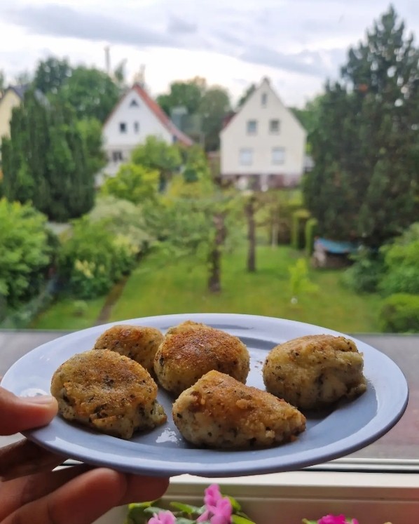 عکس لبخند؛ معنای زندگی:)