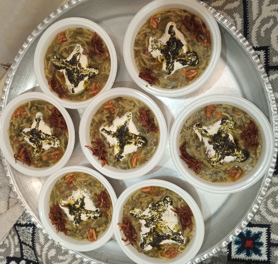 عکس اش پشت پا