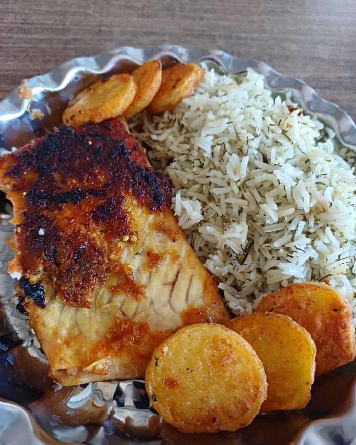 عکس سبزی پلو با ماهی