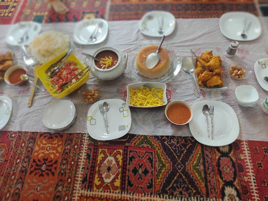 عکس روزمرگی در خونه باغ (۱۴۰۳٫۴٫۵)