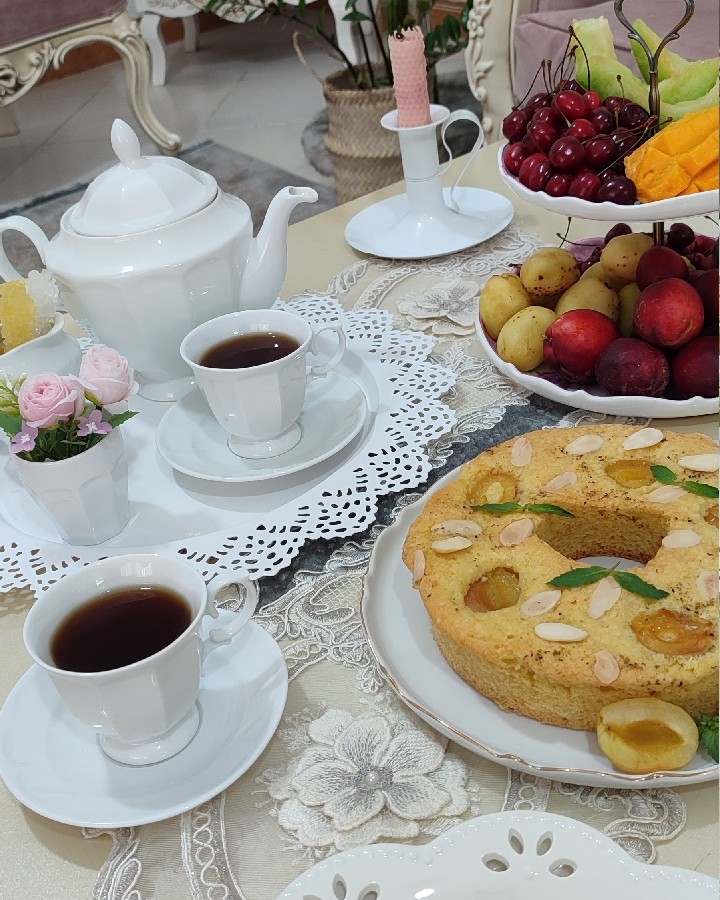 عکس کیک زردالو