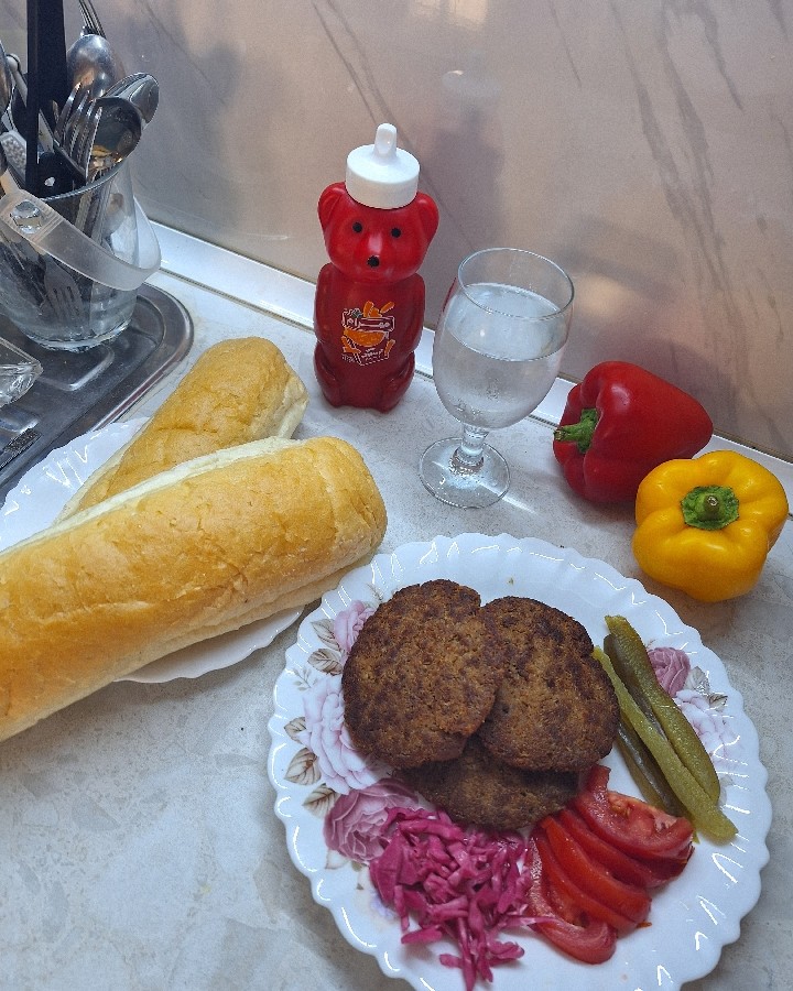 عکس همبرگرخانگی